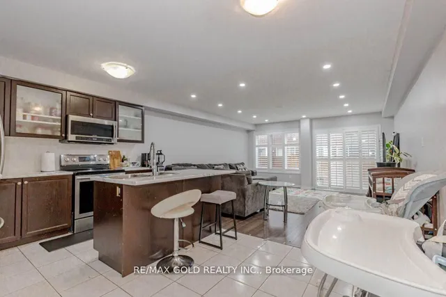 Additional image 9 of 475 Queen Mary Dr