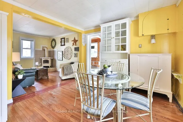 Additional image 10 of 2439 Prospect St