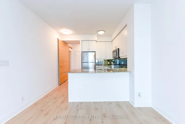 Additional image 36 of 80 Absolute Ave Unit 2811