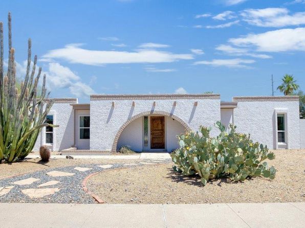 4032 E Cannon Dr, Phoenix, AZ 85028