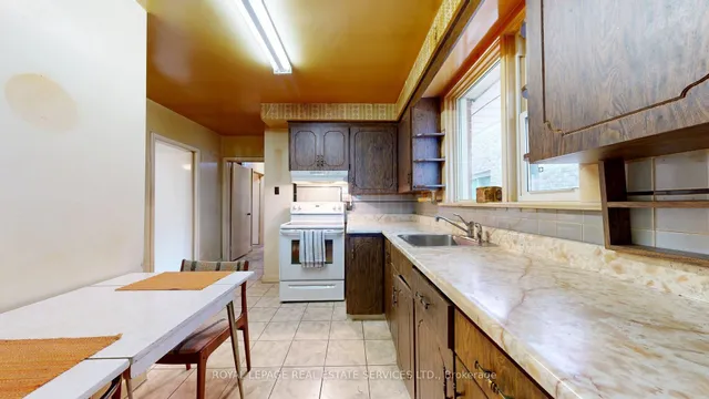 Additional image 6 of 7 Stockbridge Ave