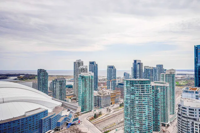 Additional image 7 of 300 Front St Unit 3703