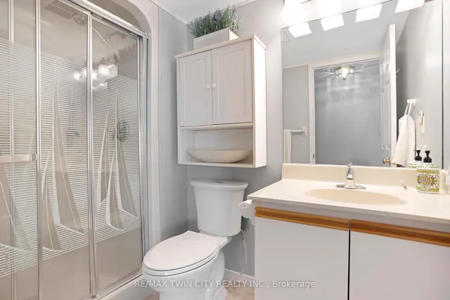 Additional image 22 of 3267 King St Unit 505