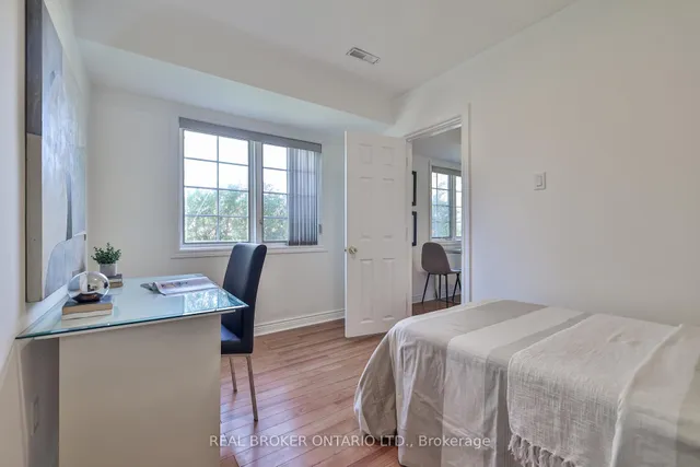 Additional image 39 of 70 Colonial Ave