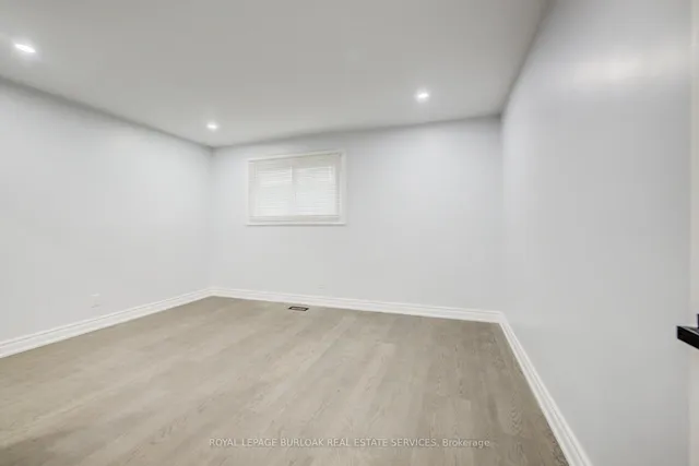 Additional image 23 of 111 Durham Rd