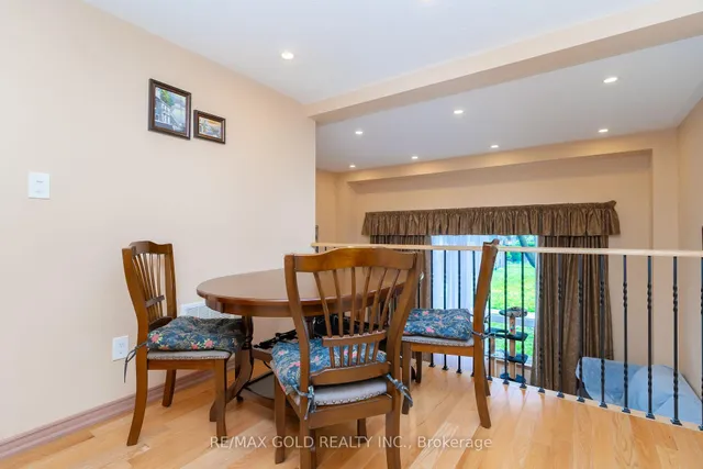 Additional image 15 of 17 Darras Crt Unit 114