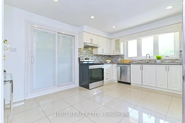 Additional image 12 of 2101 Parkway Dr