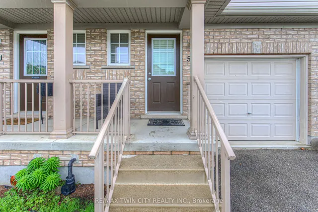Additional image 4 of 513 Beaumont Cres