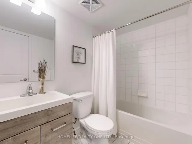 Additional image 20 of 21 Ruttan St Unit TH132