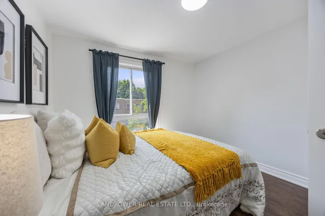 Additional image 29 of 3 Thorny Vineway