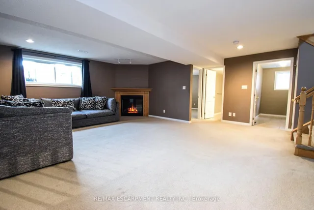 Additional image 35 of 67 Lawnhurst Dr