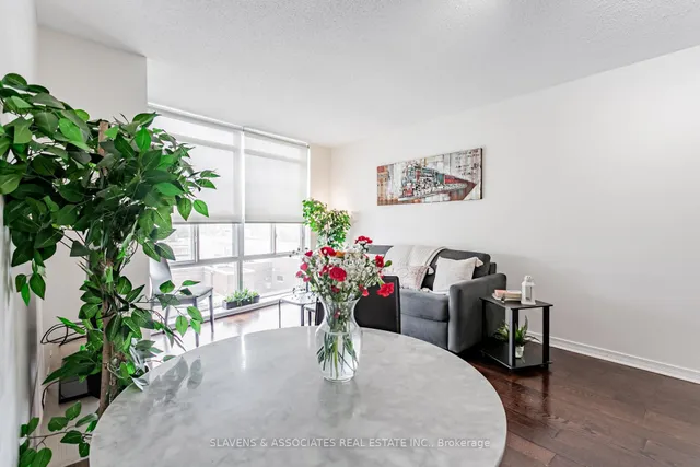 Additional image 17 of 736 Spadina Ave Unit 607