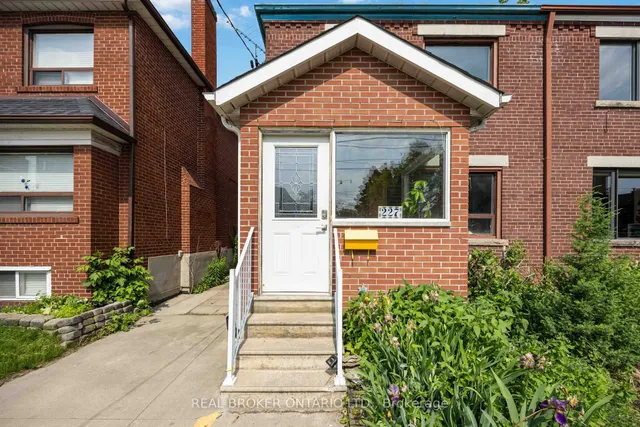 Additional image 3 of 227 Jane St