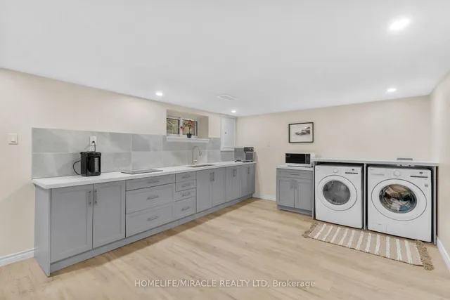 Additional image 38 of 11 Adelpha Dr