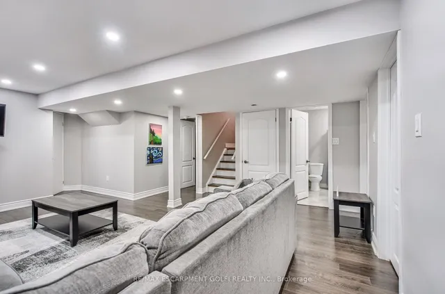 Additional image 30 of 24 DIAMOND Crt