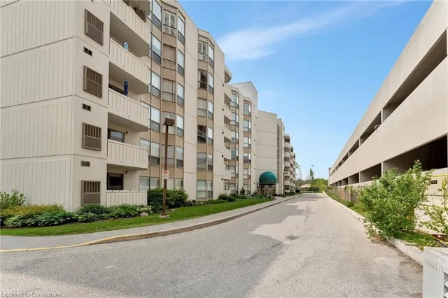 Additional image 21 of 3267 King St Unit 404