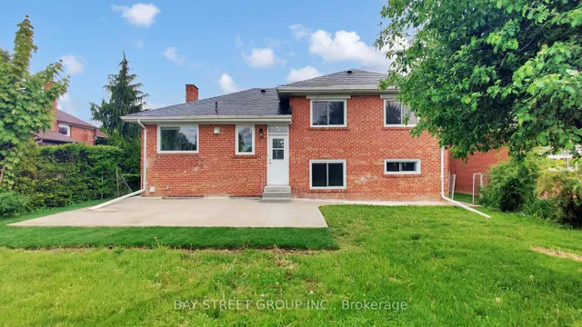 Additional image 4 of 4022 Bloor St