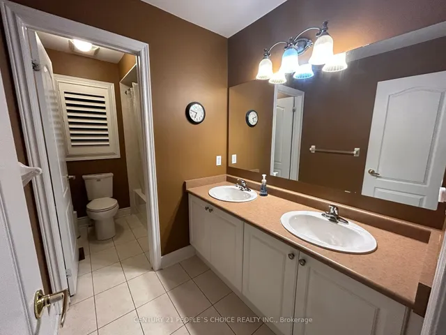 Additional image 26 of 128 Mount Royal Circ