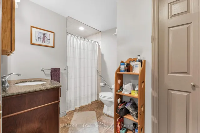 Additional image 50 of 2006 Huron Rd