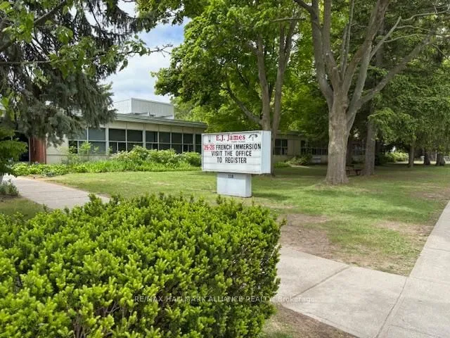 Additional image 34 of 455 Canterbury Cres