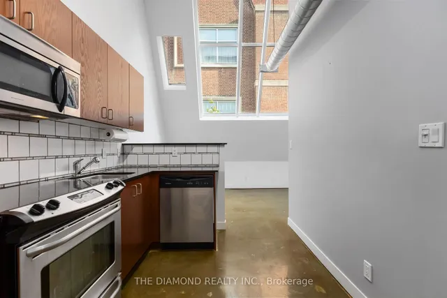 Additional image 14 of 201 Carlaw Ave Unit 255