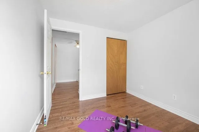 Additional image 17 of 15 Hughes Crt