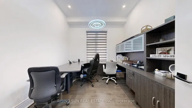 Additional image 19 of 37 Midmorning Rd