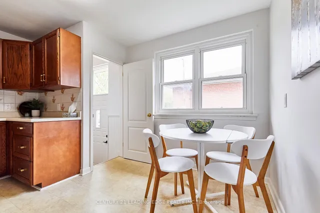 Additional image 21 of 130 Porchester Dr