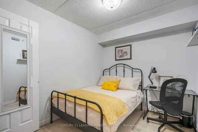 Additional image 18 of 1810 WALKERS Line Unit 307