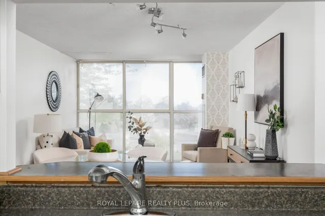 Additional image 18 of 4205 Shipp Dr Unit 408