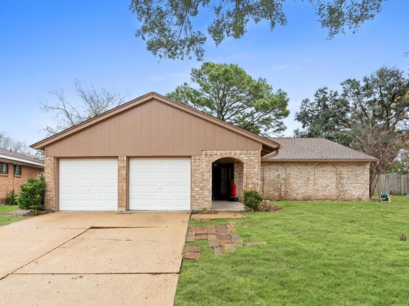 8818 Arbor Wood Dr, Houston, TX 77040
