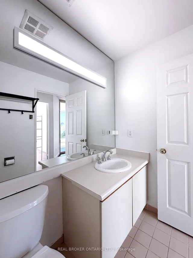 Additional image 27 of 20 Southport St Unit 608