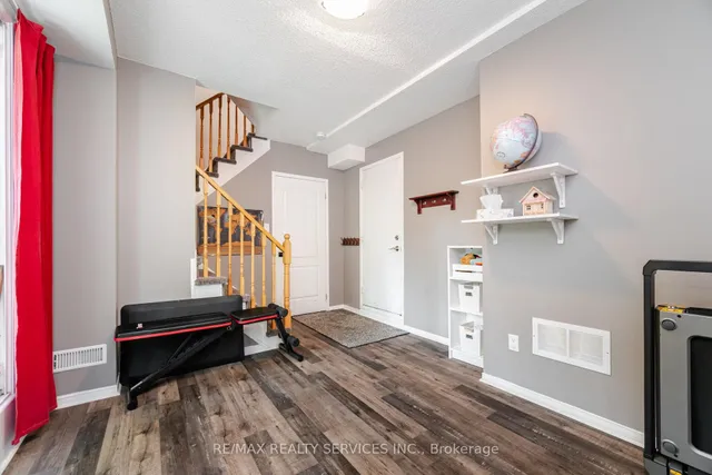 Additional image 35 of 8305 Mclaughlin Rd Unit 5