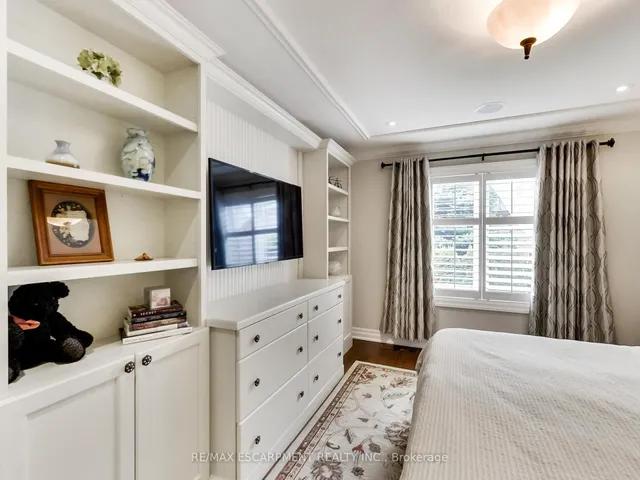 Additional image 22 of 89 Toulon Ave