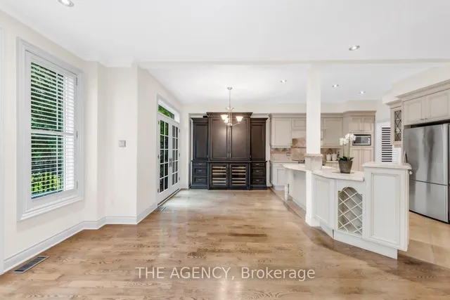 Additional image 11 of 313 Broadway Ave