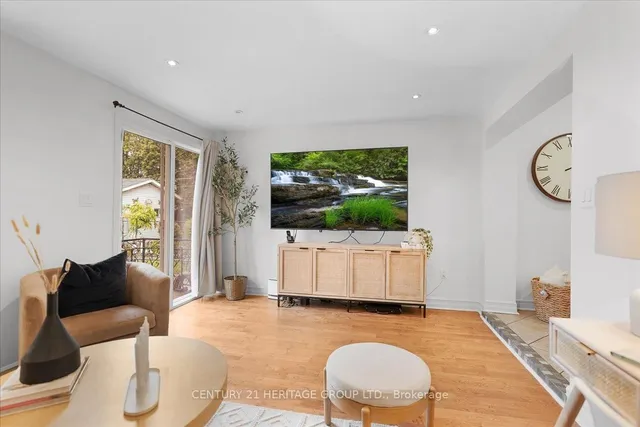 Additional image 26 of 336 Emerald St