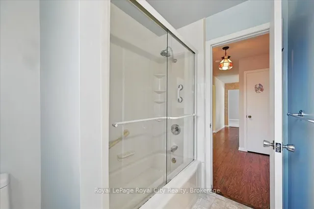 Additional image 30 of 701 Castleguard Cres