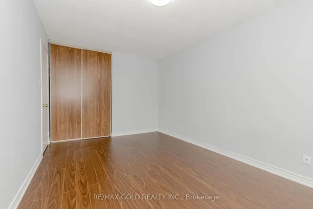 Additional image 23 of 16 Polygon Crt