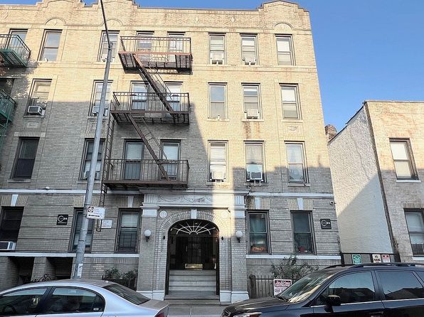 3544 34th St, Astoria, NY 11106