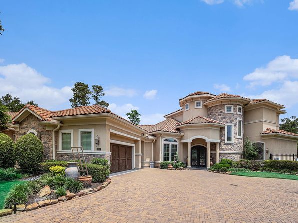 2802 Twin Fountains Dr, Houston, TX 77068