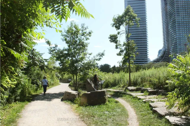 Additional image 22 of 39 Annie Craig Dr Unit 1403