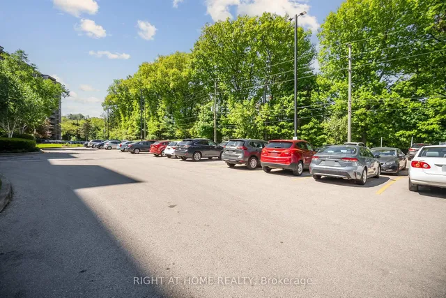 Additional image 32 of 1968 Main St Unit 1004