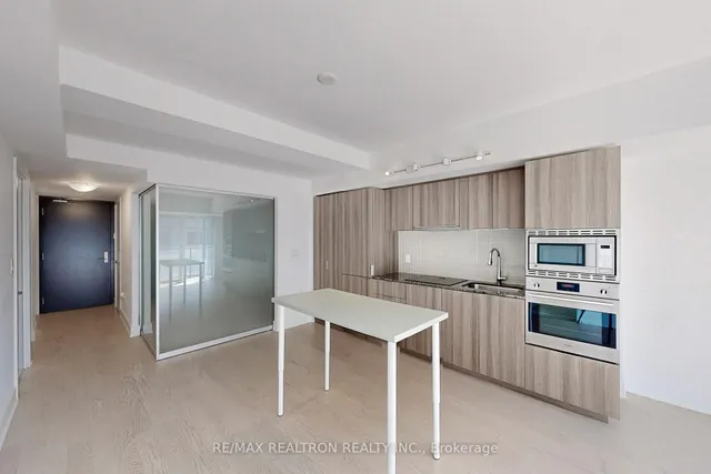 Additional image 10 of 955 Bay St Unit 1709