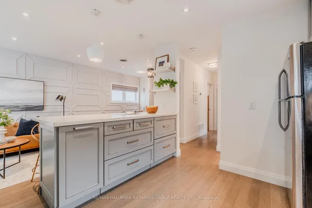 Additional image 10 of 90 Birchmount Rd