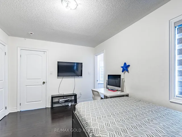 Additional image 35 of 4 Wainwright Dr