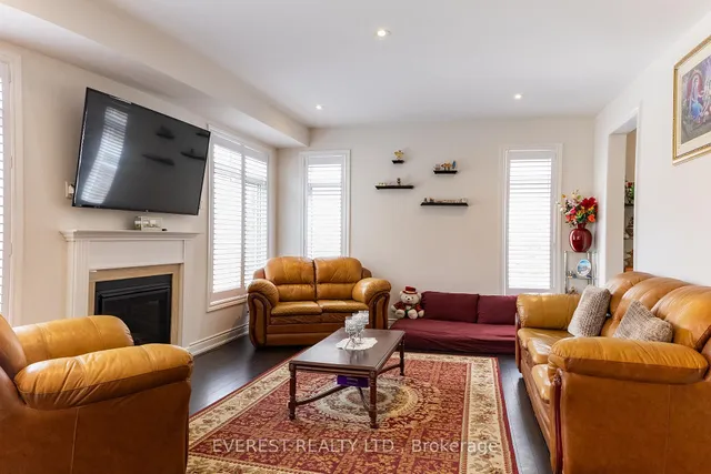 Additional image 8 of 17 Elysian Field Circ