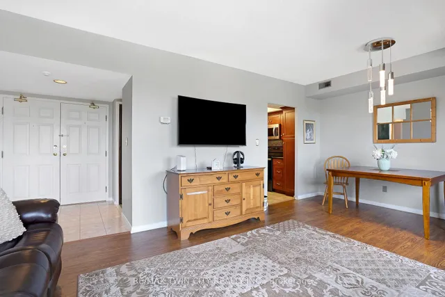 Additional image 15 of 3267 King St Unit 505