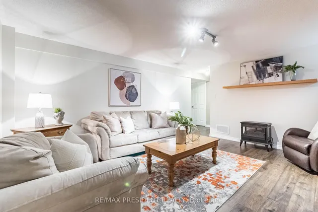 Additional image 23 of 34 Fairbank Crt