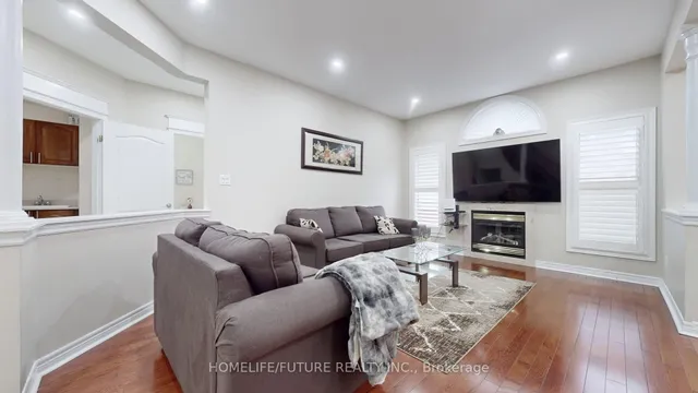 Additional image 9 of 59 Pogonia St