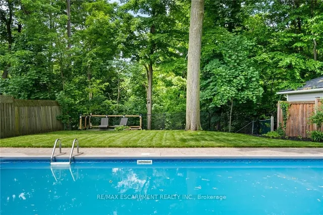 Additional image 39 of 250 LINWOOD Cres